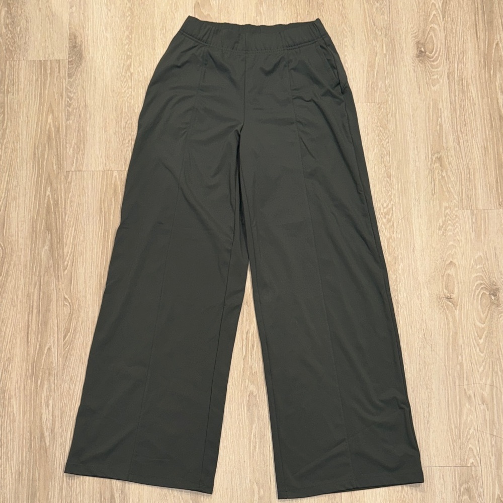 Old Navy Powersoft wide legTrouser Forest Green
